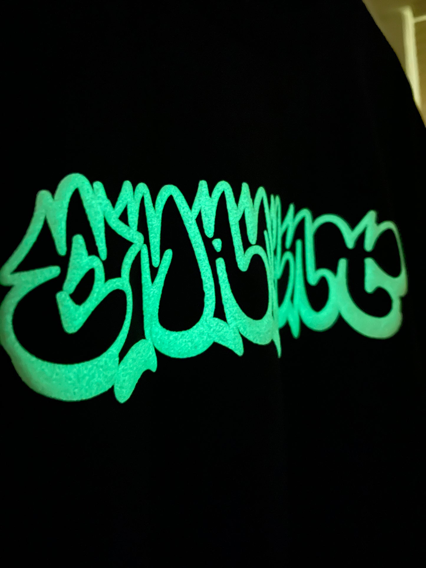 "Emanant" Bubble Print Graffiti Glow in the Dark - Black - XL